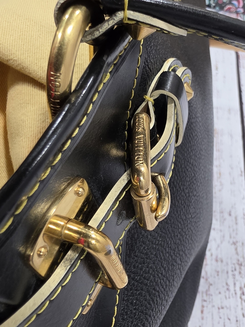 Louis Vuitton Le Majestueux Suhali Goat Leather Tote - Picture 10 of 14